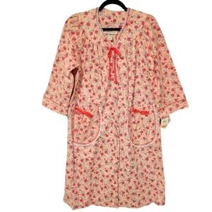NWT Dead Stock Vintage Vandemere Floral Lace Night Gown House Coat Pearl Snap